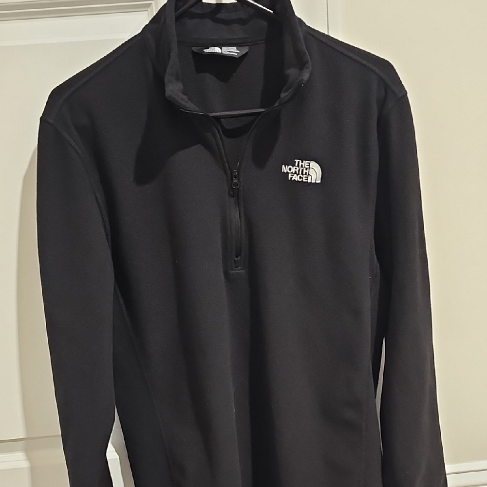 The NorthFace Pullover Fleece Mens Size Medium Black Jacket EUC